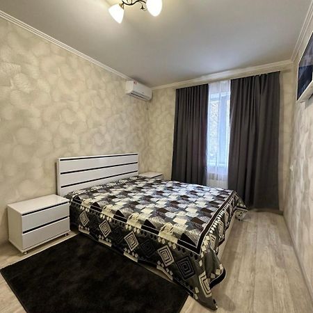 Prospekt Peremogu 10B Apartman Kropivnickij Kültér fotó